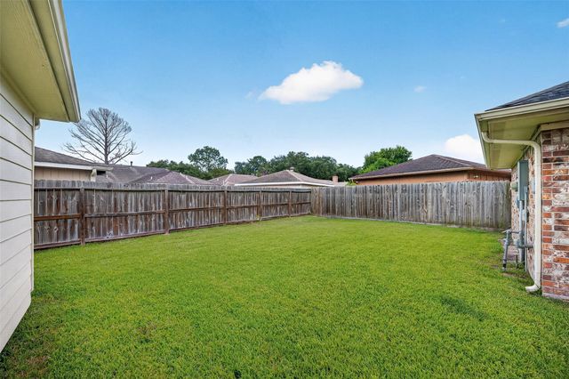10715 Sagewind Drive, Houston, TX 77089