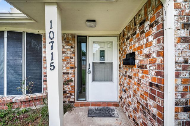 10715 Sagewind Drive, Houston, TX 77089