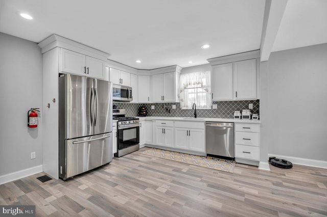198 JARVIS RD, Sicklerville, NJ 08081