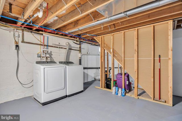 198 JARVIS RD, Sicklerville, NJ 08081