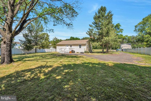 198 JARVIS RD, Sicklerville, NJ 08081