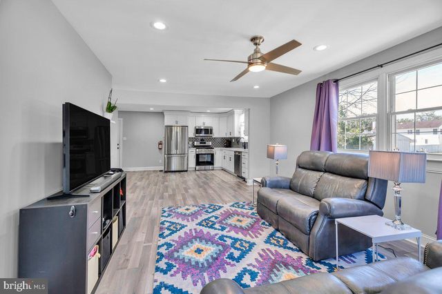 198 JARVIS RD, Sicklerville, NJ 08081