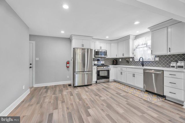 198 JARVIS RD, Sicklerville, NJ 08081