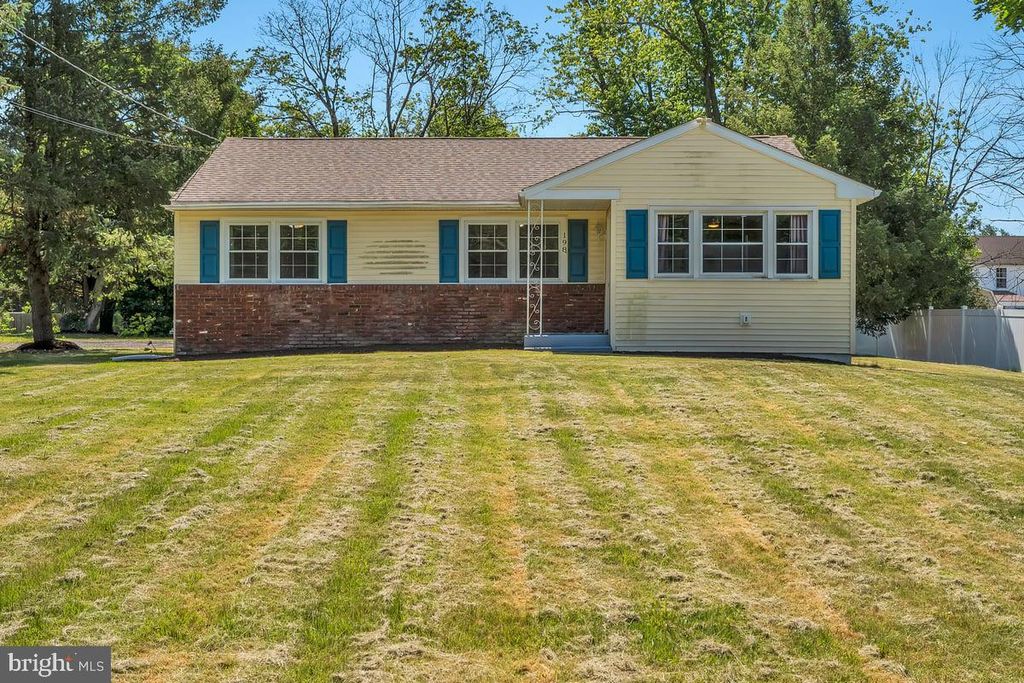198 JARVIS RD, Sicklerville, NJ 08081