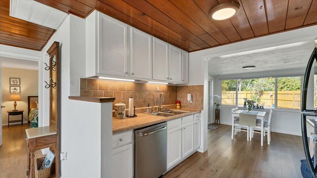 1264 PORPOISE ROAD, Venice, FL 34293