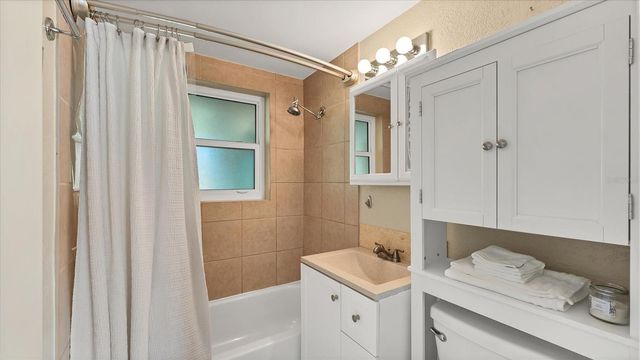 1264 PORPOISE ROAD, Venice, FL 34293