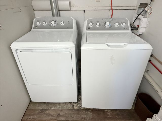 1115 N 9th Avenue E, Newton, IA 50208