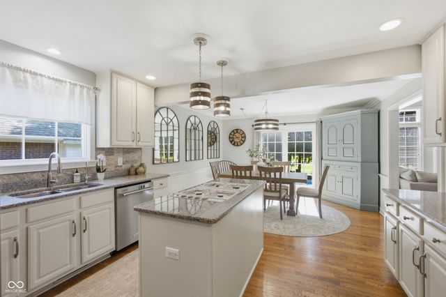 5521 Turkey Foot Road, Zionsville, IN 46077