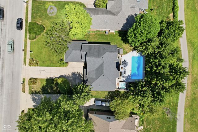 5521 Turkey Foot Road, Zionsville, IN 46077