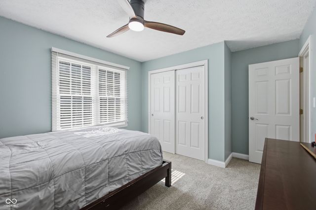 5521 Turkey Foot Road, Zionsville, IN 46077