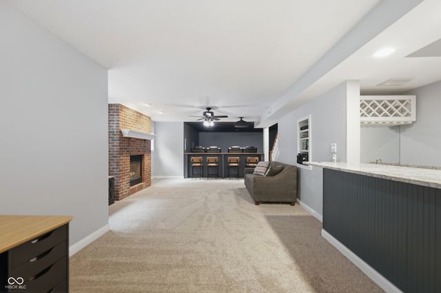 5521 Turkey Foot Road, Zionsville, IN 46077
