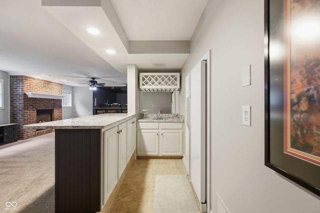 5521 Turkey Foot Road, Zionsville, IN 46077