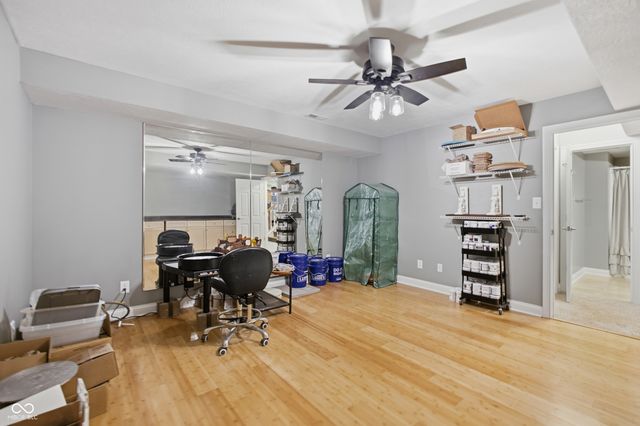 5521 Turkey Foot Road, Zionsville, IN 46077