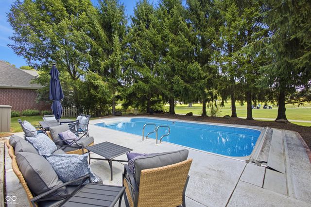 5521 Turkey Foot Road, Zionsville, IN 46077