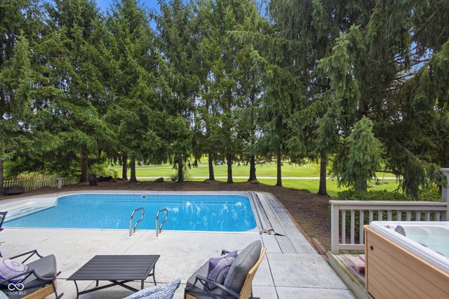 5521 Turkey Foot Road, Zionsville, IN 46077