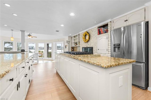 2001 English Cedar CIR, Virginia Beach, VA 23451