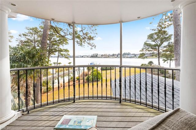 2001 English Cedar CIR, Virginia Beach, VA 23451