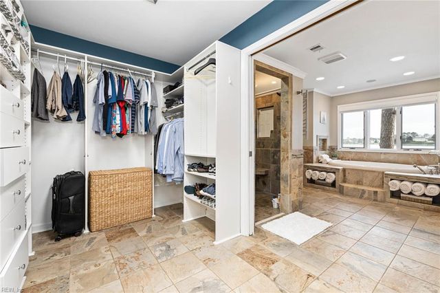 2001 English Cedar CIR, Virginia Beach, VA 23451