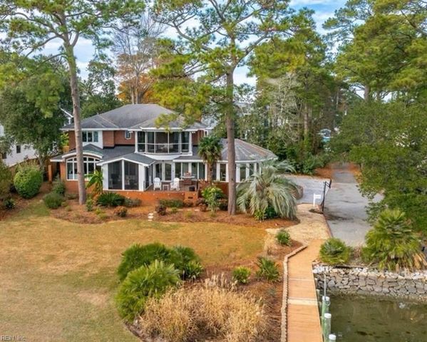 2001 English Cedar CIR, Virginia Beach, VA 23451