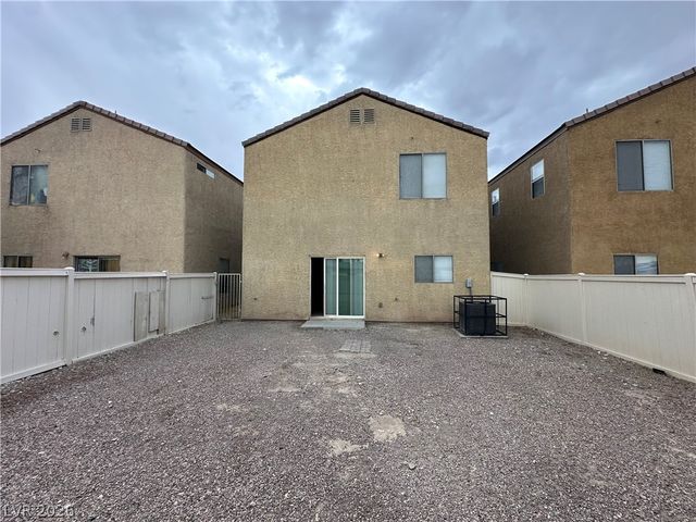 1613 White Skies Court, Las Vegas, NV 89156