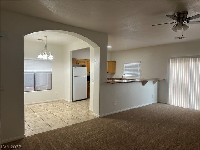 1613 White Skies Court, Las Vegas, NV 89156