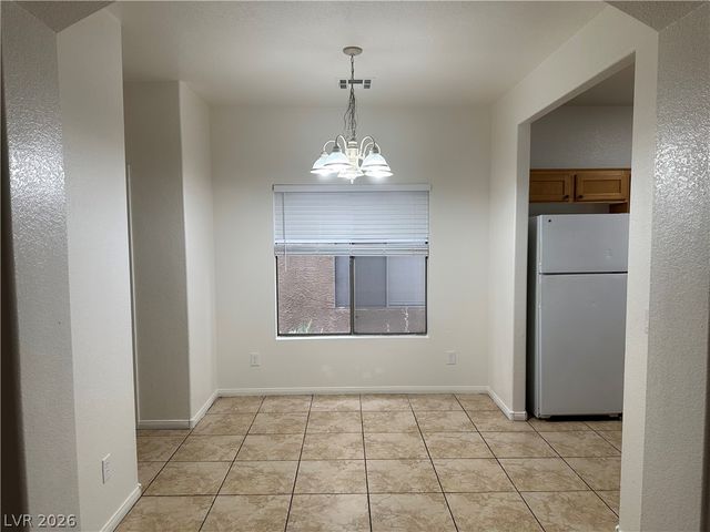 1613 White Skies Court, Las Vegas, NV 89156