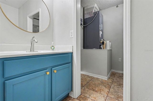 194 ABALONE ROAD NW, Palm Bay, FL 32907