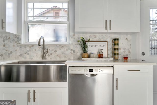 56 Holly Road NW, Atlanta, GA 30314