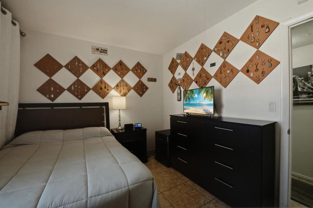 3550 NW 8th Avenue 812, Pompano Beach, FL 33064