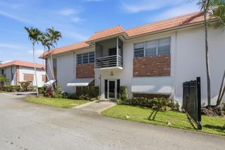 3550 NW 8th Avenue 812, Pompano Beach, FL 33064