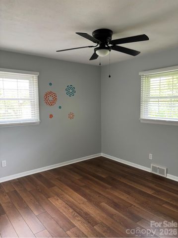 6 Green Knoll Drive, Candler, NC 28715