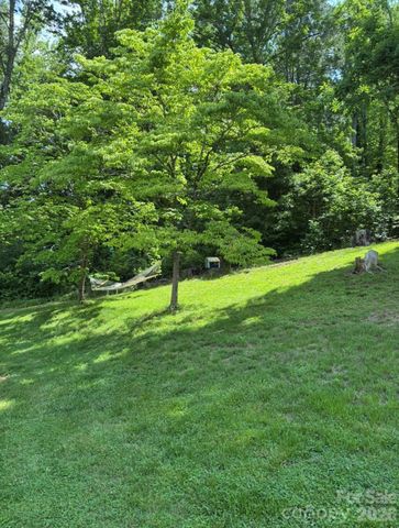 6 Green Knoll Drive, Candler, NC 28715
