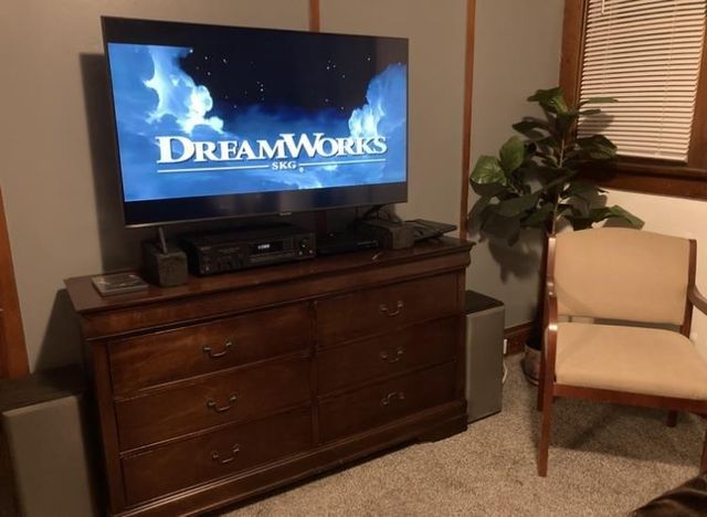 937 N HOGAN STREET, Antigo, WI 54409