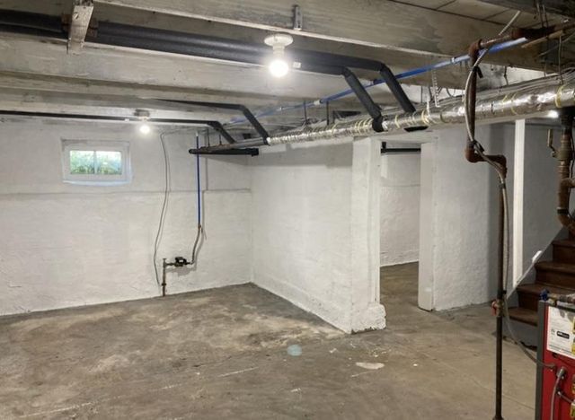 937 N HOGAN STREET, Antigo, WI 54409