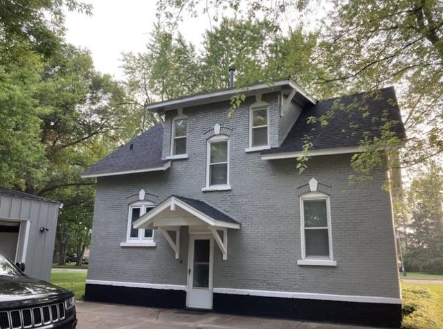 937 N HOGAN STREET, Antigo, WI 54409