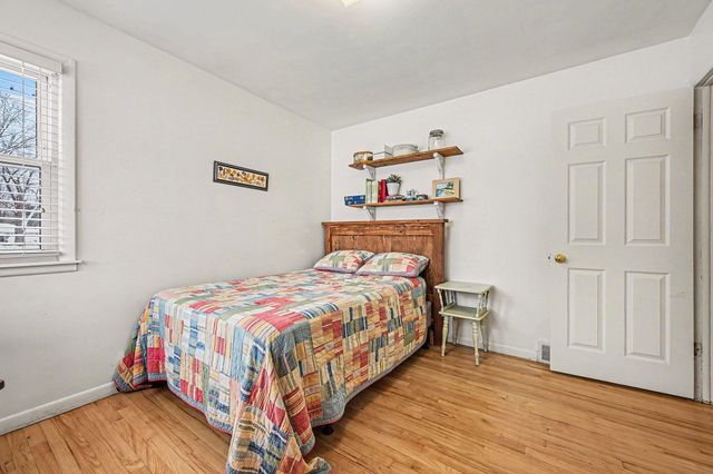 7589 Foxwood, Richland Twp, MI 49083