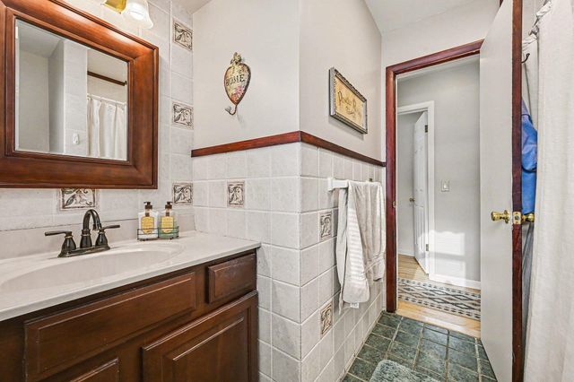 7589 Foxwood, Richland Twp, MI 49083