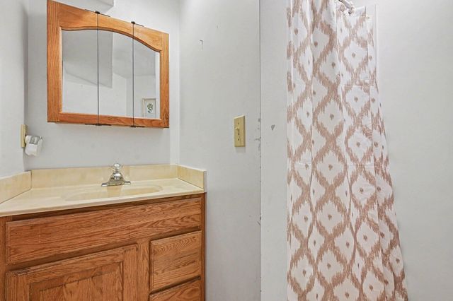 7589 Foxwood, Richland Twp, MI 49083