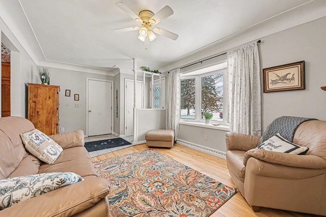 7589 Foxwood, Richland Twp, MI 49083