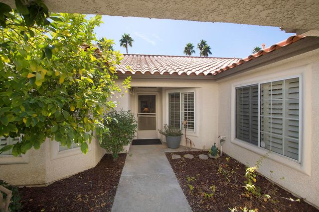 794 Montana Vista Drive, Palm Desert, CA 92211