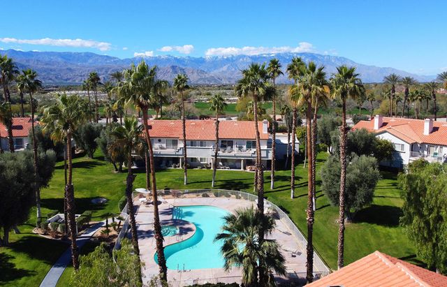 794 Montana Vista Drive, Palm Desert, CA 92211