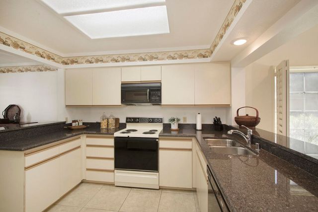 794 Montana Vista Drive, Palm Desert, CA 92211