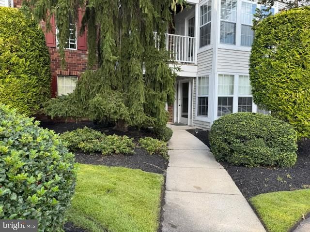 1 INVERNESS CIR, Marlton, NJ 08053