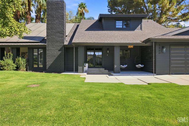 7800 De Colores Court, Bakersfield, CA 93309