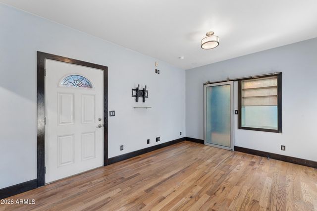 537 W WILLETTA Street, Phoenix, AZ 85003