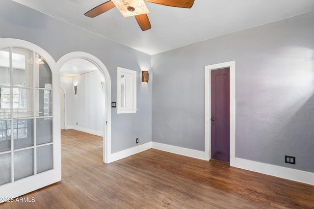 537 W WILLETTA Street, Phoenix, AZ 85003