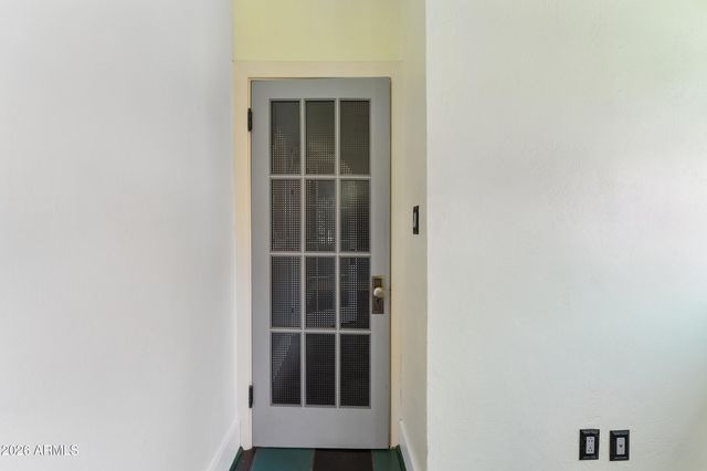537 W WILLETTA Street, Phoenix, AZ 85003