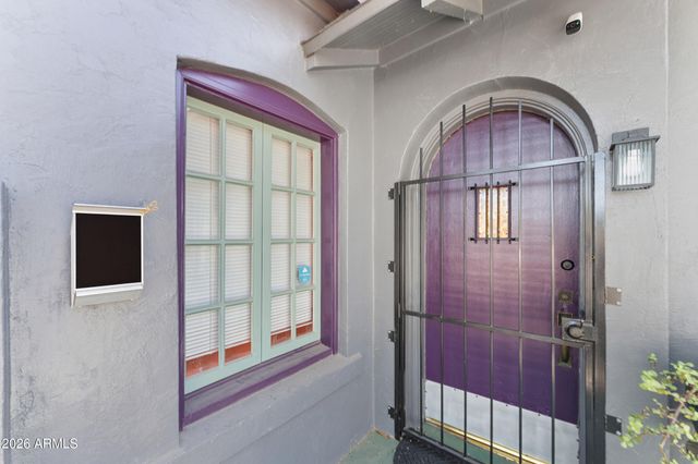 537 W WILLETTA Street, Phoenix, AZ 85003