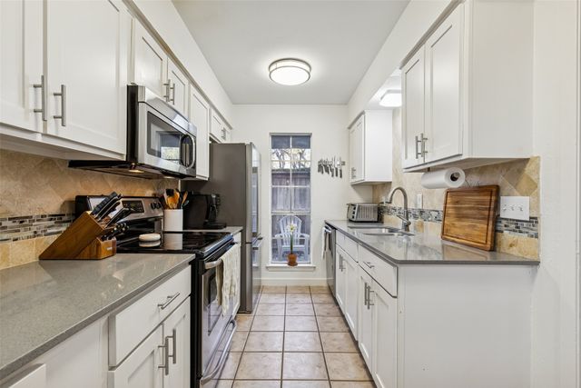 7623 Riverbrook Drive 17, Dallas, TX 75230