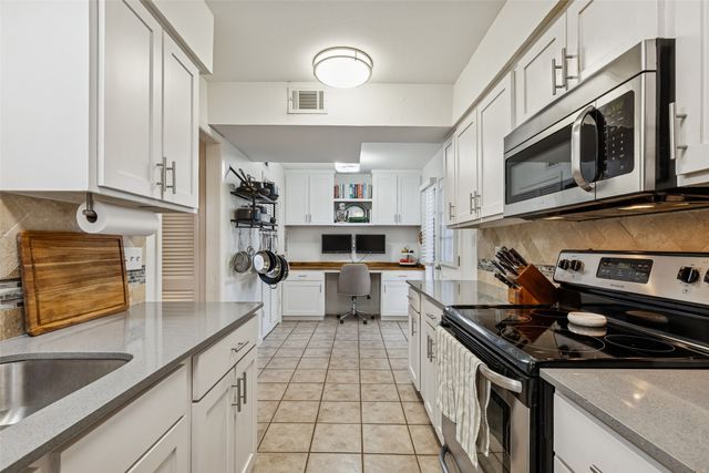 7623 Riverbrook Drive 17, Dallas, TX 75230